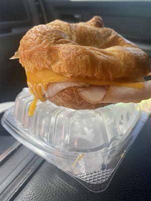 Turkey and cheese croissant