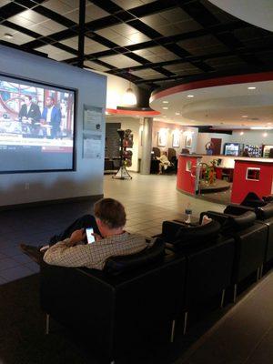 Customer Lounge Toyota of Greenville