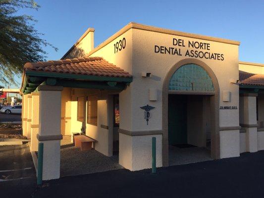 Del Norte Dental Associates