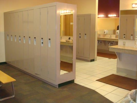 The locker rooms at East Coast are equipped with full length lockers, showers, a dry sauna and many other amenities. Super Clean