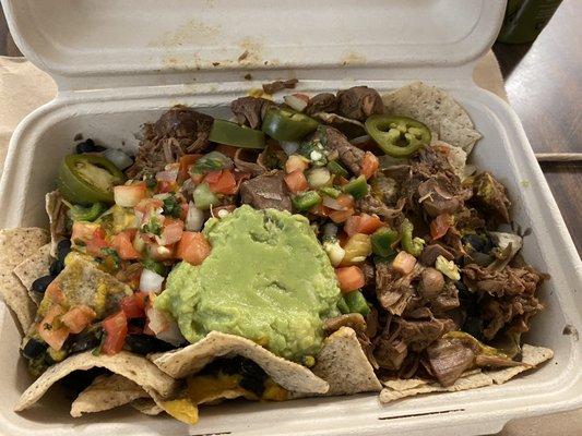 Loaded Nachos with jackfruit