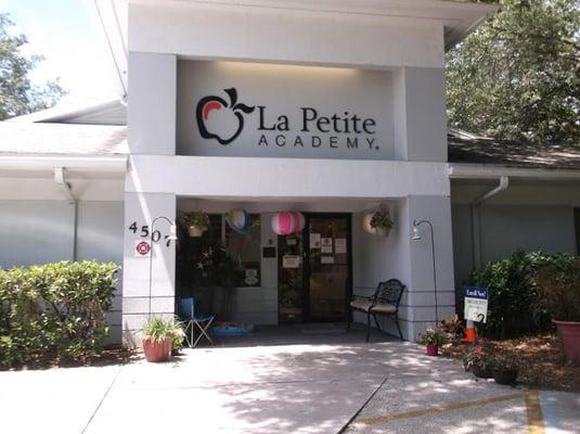 La Petite Academy