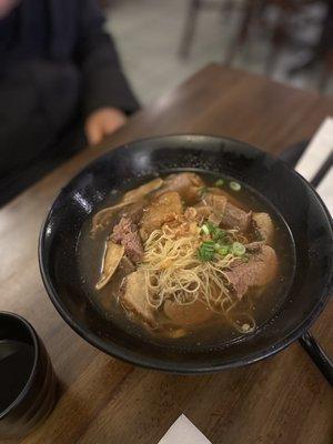 Braised Beef Brisket And Tendon H.k.style