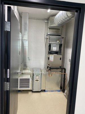 Commercial install of a New Carrier split system.