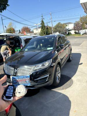 2017 Lincoln MKC Lost key replacement in Long Island - 24/7 mobile service #carkeys #autolocksmith