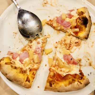 Hawaiian pizza