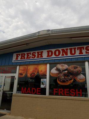 FRESH DONUTS