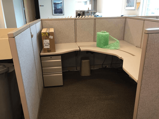 We offer a large selection of pre-owned and new cubicles and office furniture.