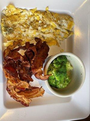 Scrambled eggs, bacon, and broccoli instead of toast and potatoes!!!