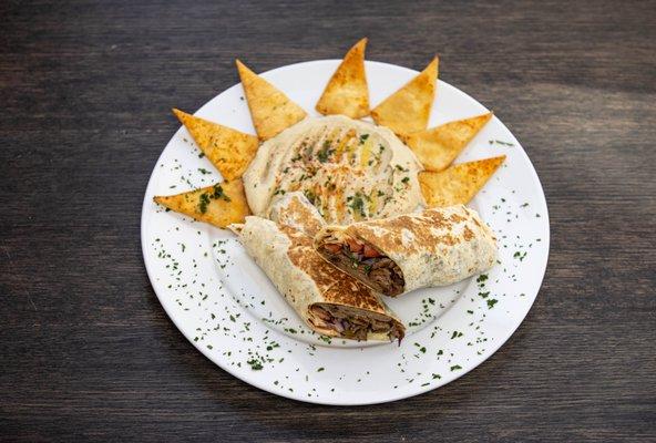 Gyro Wrap with Hummus & Pita Chips