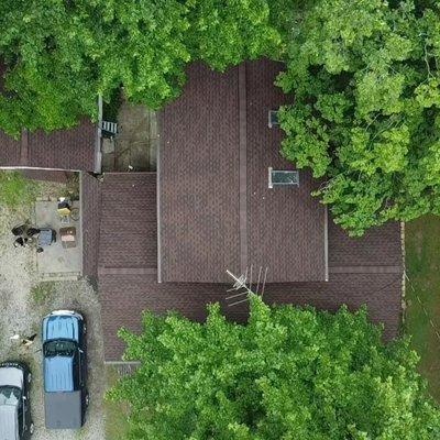 New GAF Roofing installation & 6" Continuous gutter installation located in Goshen, Ohio.