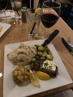 Crabcake in skillet steak