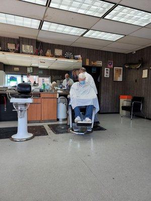 Boeving Barber Shop