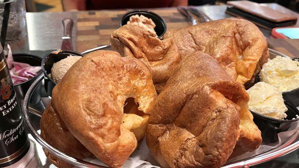 Unlimited popovers and butter