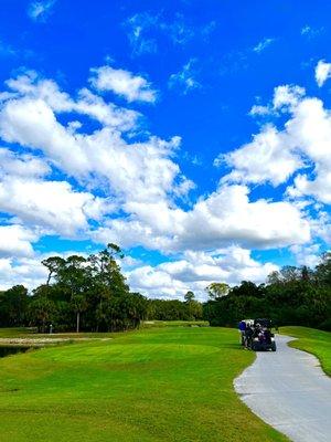 Pelican Pointe Golf & Country Club