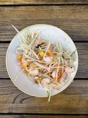 Papaya and shrimp salad