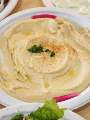 Fresh hummus plate