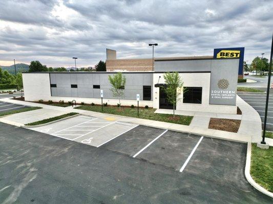 Conveniently located next to the BestBuy near the airport (AVL)