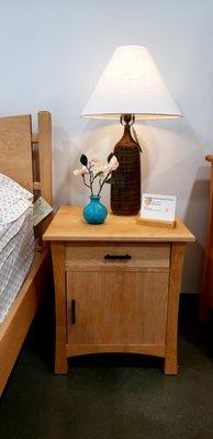 Baton Rouge nightstand in natural maple wood shown with Scatchard ceramic lamps.