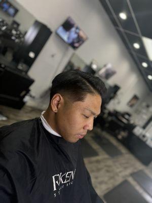 Hill Top Salon & Barber Hesperia