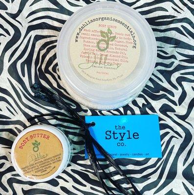 I got this amazing body scrub and body butter as a gift today!