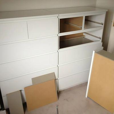 Assembly of office furniture