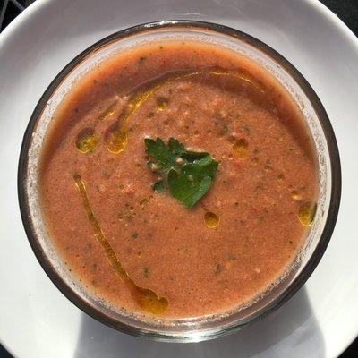 Tomato gazpacho is back !