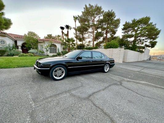 E38 with advan apex tires