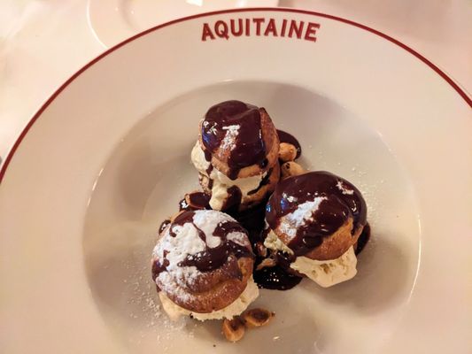 Profiteroles