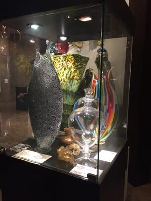 Brilliant glass pieces