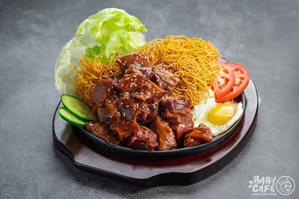 Sizzling Beef Stew Crispy Noodles