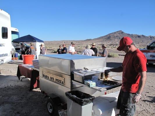 Papa D'z Pizza Fresca serving the volunteers for the Baker to Vegas marathon.