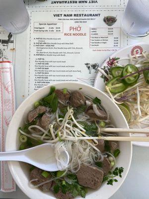 Pho with meat ball (small)