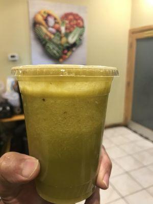 Thank you to the awesome and fun Breanna who made this fresh " Tropical Green" juice w pineapple, mango, kale and lemon. Yum!