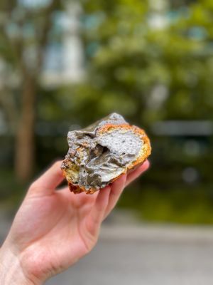 Black Sesame Walnut Cream Puff