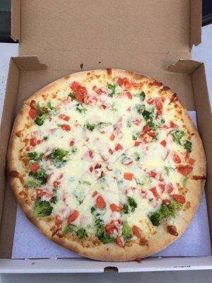 Broccoli & Tomato Pizza