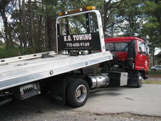 We offer flatbed towing for damage free towing in Marietta GA