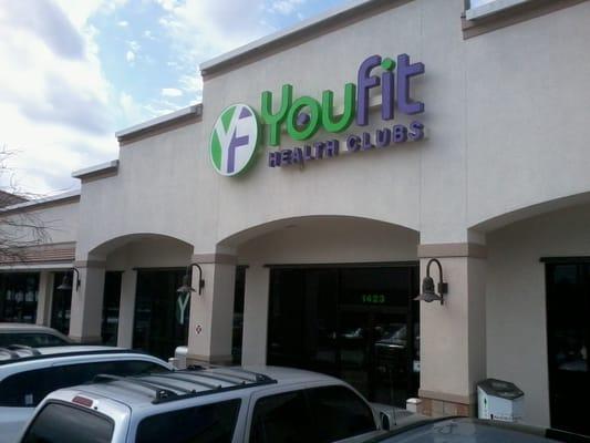 1000 sq.ft. of film installed at this YouFit in Brandon