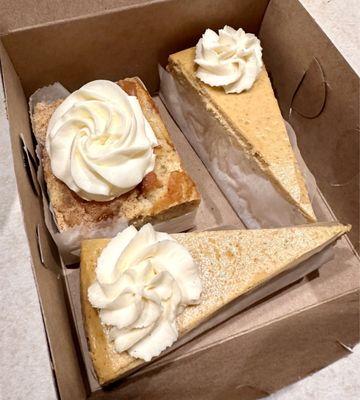 Apple bread pudding & pumpkin cheesecake