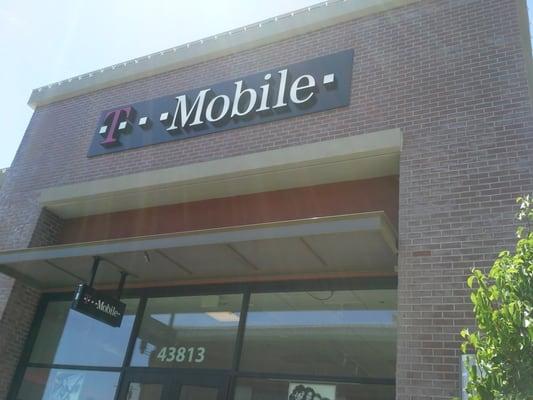 T-Mobile Store Front, Pacific Commons Shopping Center, Fremont, CA.