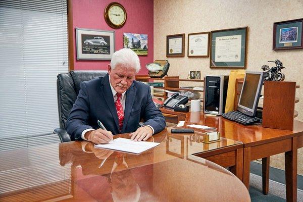 For over 35 Years Donald S Fair has been a specialized attorney for Workers' Compensation and Personal Injury Cases. Speak to Don for Free!