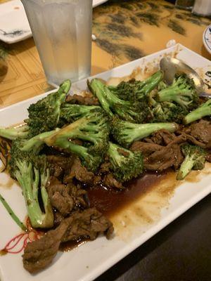 B1. Beef with Broccoli