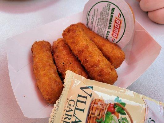 Cheesesticks