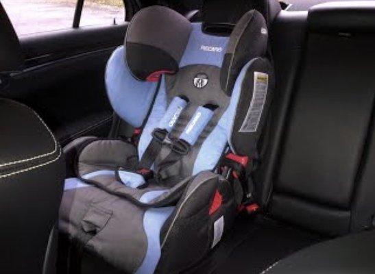 9 - 18 kg (20 - 40 lbs) Front  facing toddler Car Seat. Front facing Convertible Toddler Car Seat is for infants 9 to 18 kg.