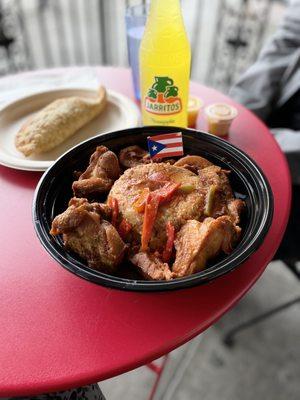 Mofongo de Chicharron de Pollo