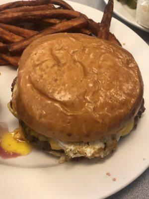 Cheese burger with egg and bacon