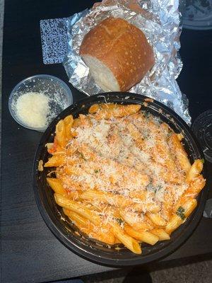 Lunch Penne Vodka with Grilled Chicken Lunch Special