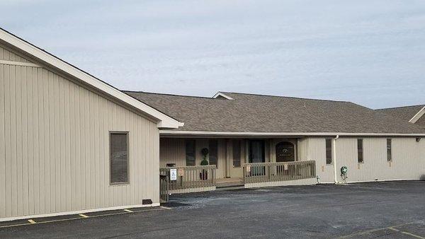 New Albany Implants Office and parking lot