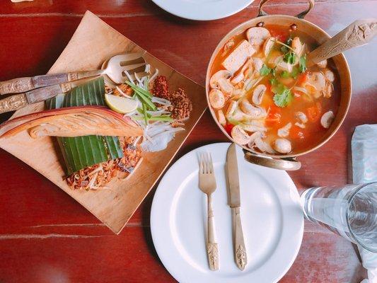 Pad Thai & Tom Yum Soup