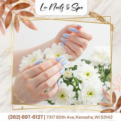 Something blue for spring! Loving these calming pastel nails.